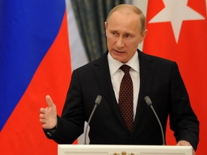 Ông Putin lần đầu chỉ trích ứng viên tổng thống Mỹ