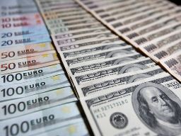 Euro chấm dứt chuỗi tăng 3 ngày trước cuộc họp của Hy Lạp