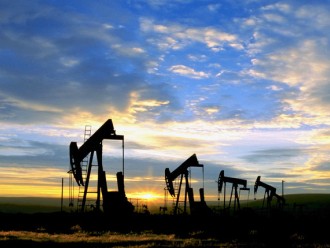 IEA hạ dự báo nhu cầu dầu mỏ toàn cầu năm 2012