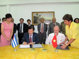 Việt Nam đồng ý cung cấp 300.000 tấn gạo cho Cuba trong 2013