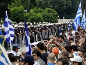 Hy Lạp đối mặt cuộc tổng đình công phản đối cắt giảm chi tiêu