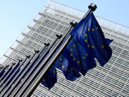 Ernst & Young: Khủng hoảng nợ eurozone sẽ kéo dài sang thập kỷ tới