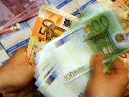 Euro tăng mạnh trở lại sau tin từ Tây Ban Nha