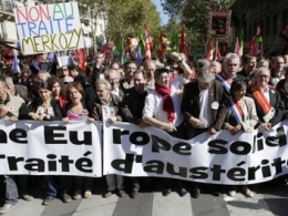 Biểu tình phản đối thắt lưng buộc bụng bùng phát tại Pháp