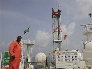 Shell đóng đường ống dẫn dầu lớn ở Nigeria