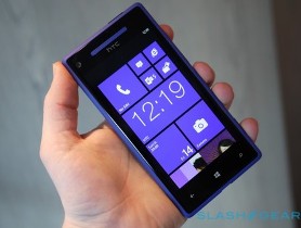 Microsoft chuẩn bị phát hành smartphone riêng