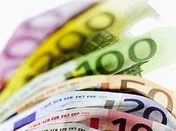 Euro cao nhất 1 tháng sau tin cứu trợ Tây Ban Nha