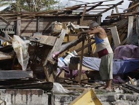 10.000 dân Haiti sơ tán do bão Sandy