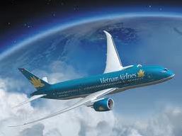 Vietnam Airlines huỷ 61 chuyến bay vì bão số 8