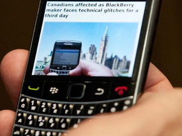 Lầu Năm Góc ngừng cấp điện thoại Blackberry cho nhân viên