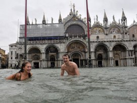 70% Venice chìm trong biển nước