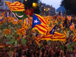 Catalonia khó tách khỏi Tây Ban Nha vì vay nợ ECB 60 tỷ euro