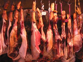 Nga dỡ bỏ lệnh cấm nhập khẩu thịt bò của Anh sau 16 năm