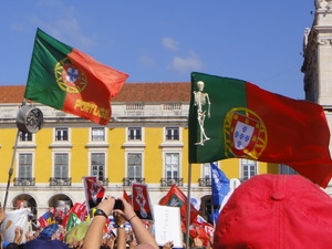 Bồ Đào Nha thông qua ngân sách 2013 bất chấp biểu tình