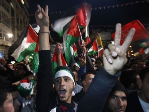 Người dân Palestine ăn mừng sau chiến thắng lịch sử