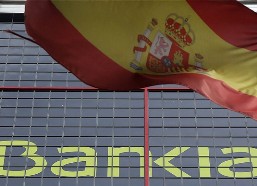 Châu Âu thông qua gói cứu trợ ngân hàng Tây Ban Nha