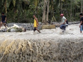 Phillipines thiệt hại 80 triệu USD do bão Bopha