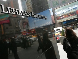 Thế giới đối mặt với khủng hoảng tài chính tương tự cú sốc Lehman Brothers