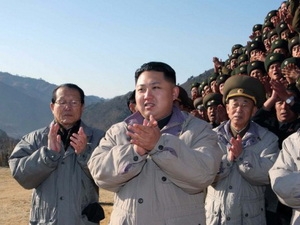 Kim Jong-un lệnh tăng cường các vụ phóng vệ tinh