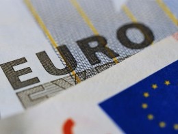 Euro giảm mạnh do thủ tướng Luxembourg nhận xét euro ở mức cao nguy hiểm