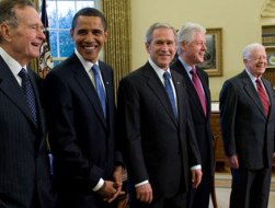 Hai cựu tổng thống Mỹ Bush đều không dự lễ nhậm chức của Obama