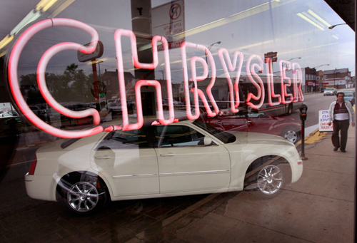 Hãng ô tô Chrysler thu lãi lớn sau ba năm vỡ nợ
