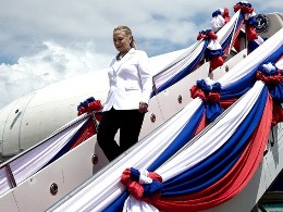 Những chuyến công du đáng nhớ của bà Hillary Clinton