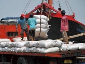 Indonesia thâm hụt thương mại lần đầu tiên trong lịch sử