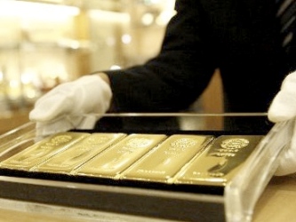 Giá vàng tiếp tục giảm nhẹ tại châu Á