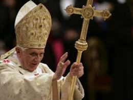 Đức Giáo hoàng Benedict XVI xuất hiện lần đầu sau tuyên bố thoái vị