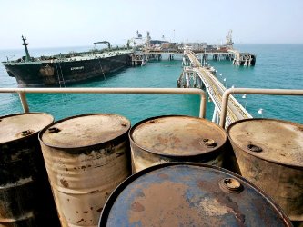 Xuất khẩu dầu Ảrập Xêút xuống thấp nhất 15 tháng