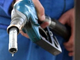 Thủ tướng quyết định chưa tăng giá bán lẻ xăng, dầu