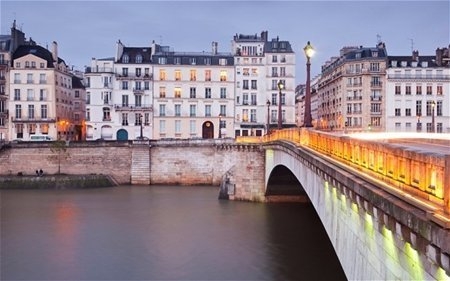 "Thị trấn ma" cho người giàu giữa lòng Paris