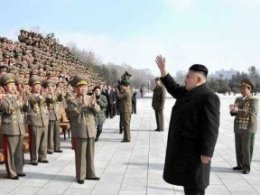 Chùm ảnh nhà lãnh đạo Triều Tiên thị sát tập trận