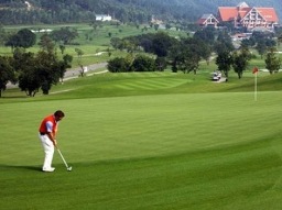 Hà Nội yêu cầu rà soát các dự án sân golf