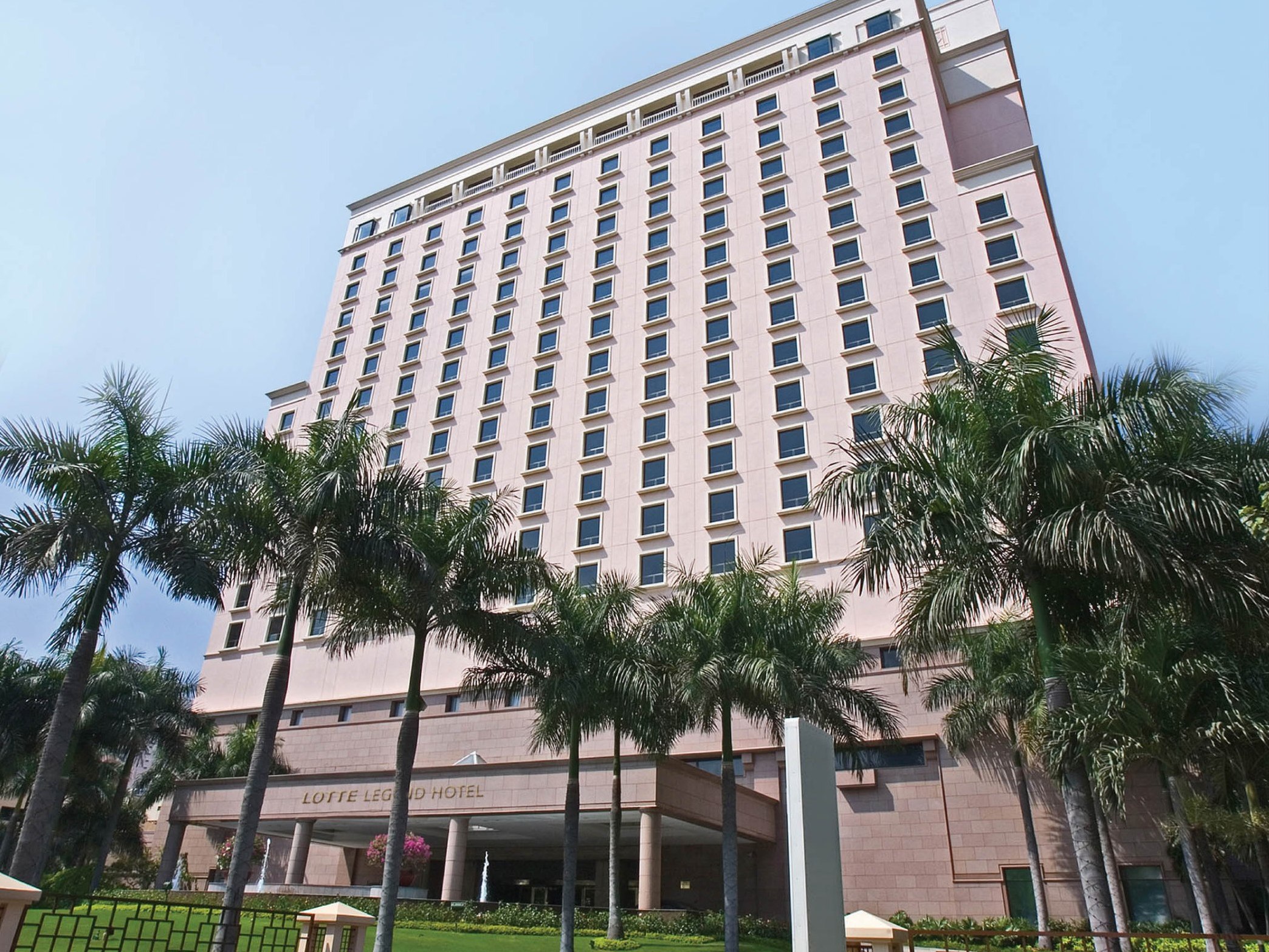 Lotte tiếp quản khách sạn 5 sao Legend Saigon