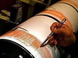 Trung Quốc động đất 7 độ richter, 102 người chết, 2.200 người bị thương