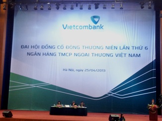 Vietcombank thông qua tăng thù lao HĐQT và Ban kiểm soát lên 0,35%