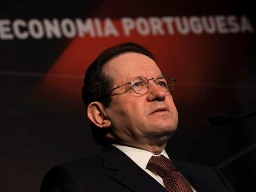 ECB: Nới thắt lưng buộc bụng sẽ chẳng giúp được gì cho eurozone