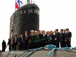 Chùm ảnh Thủ tướng thăm tàu ngầm Hà Nội tại Liên bang Nga