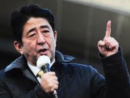 Ông Abe sẽ không khôi phục Nhật Bản bằng cách viết lại lịch sử