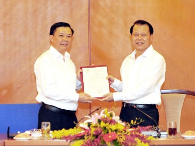Ông Đinh Tiến Dũng chính thức nhận chức Bộ trưởng Tài chính