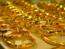 Nhập khẩu vàng Ấn Độ giảm mạnh sau chính sách hạn chế của chính phủ