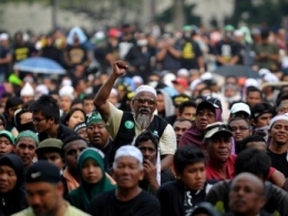 Hàng chục nghìn người biểu tình phản đối kết quả bầu cử ở Malaysia