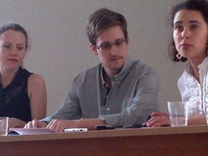 Nga sẽ không giới hạn thời gian Snowden ở lại sân bay