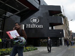 Tập đoàn của Chính Chu chuẩn bị IPO cho chuỗi khách sạn Hilton