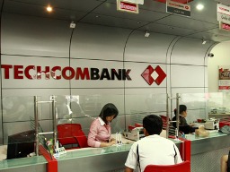 Techcombank nợ xấu vọt lên 5,28%