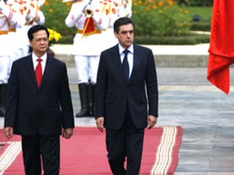 Chính thức nâng quan hệ đối tác chiến lược Việt-Pháp