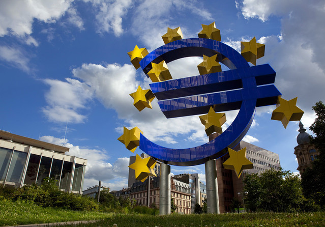 ECB áp dụng tỷ lệ vốn đệm 8% với các ngân hàng lớn