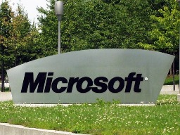 Microsoft bất ngờ lãi lớn